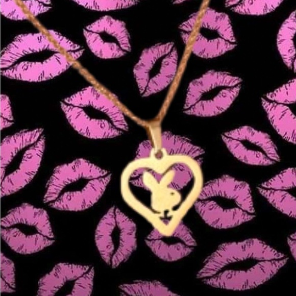 markits.shop Jewelry - Chic Gold Heart Necklace with Bunny Charm